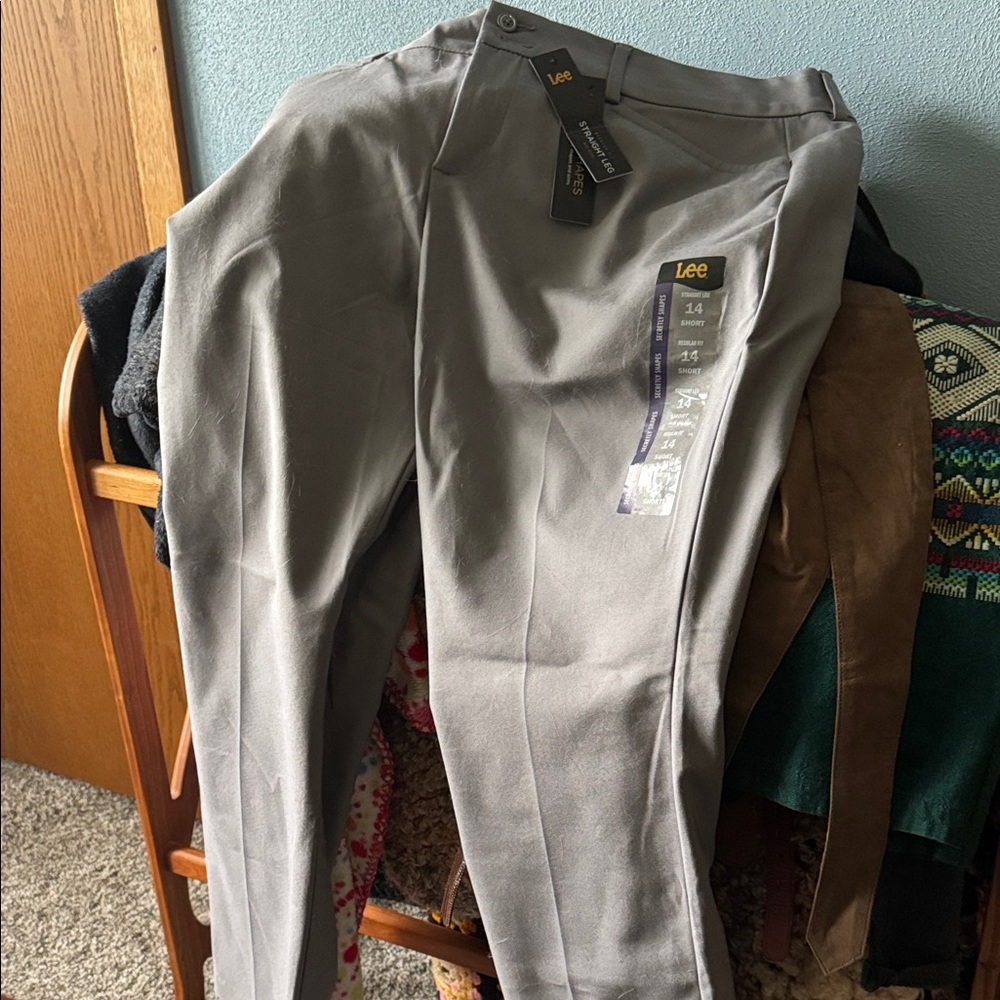 Lee Straight Leg Women's Pants in Light Gray